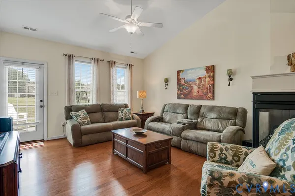 Property Slideshow image 3 of 29 | 7888 marshall arch dr, Mechanicsville, VA, 23111