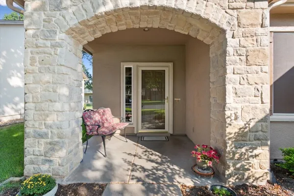 Property Slideshow image 3 of 21 | 104 lynn cv, Georgetown, TX, 78633
