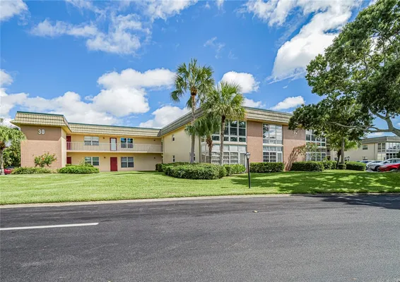 Property Slideshow image 2 of 21 | 30 vista gardens trl 204, Vero Beach, FL, 32962