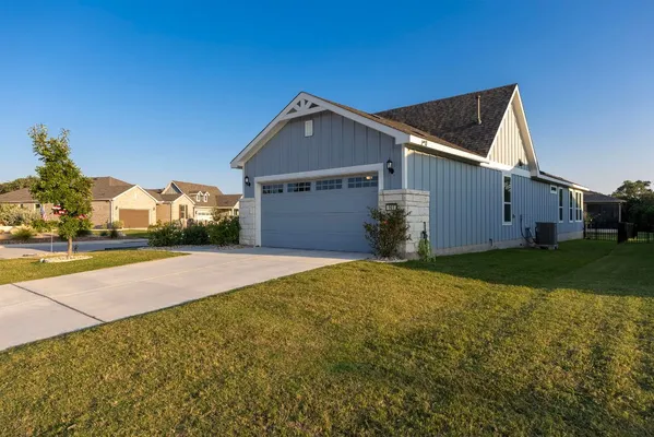 Property Slideshow image 3 of 32 | 101 bristol cv, Georgetown, TX, 78633