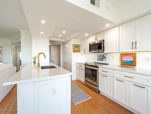 Property Slideshow image 2 of 33 | 5501 heron point dr 504, Naples, FL, 34108