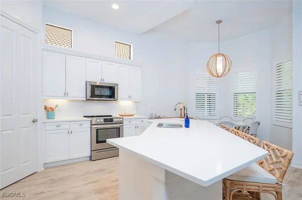 Property Slideshow image 2 of 50 | 8227 provencia ct, Fort Myers, FL, 33912