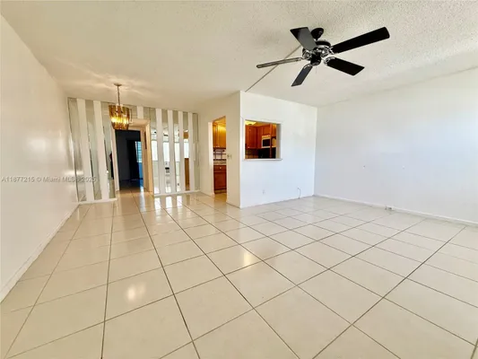 Property Slideshow image 2 of 15 | 110 harwood j, Deerfield Beach, FL, 33442