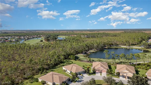 Property Slideshow image 3 of 30 | 3121 redstone cir, North Fort Myers, FL, 33917