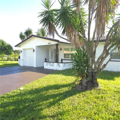 Property Slideshow image 2 of 5 | 4404 nw 46th way, Tamarac, FL, 33319