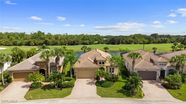 Property Slideshow image 2 of 50 | 10373 heritage bay blvd, Naples, FL, 34120