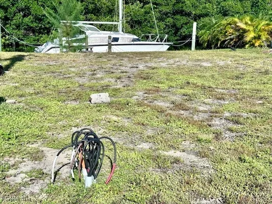 Property Slideshow image 3 of 31 | 5529 sir walter way, North Fort Myers, FL, 33917