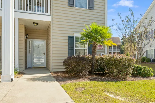 Property Slideshow image 2 of 37 | 237 moonglow cir 102, Murrells Inlet, SC, 29576