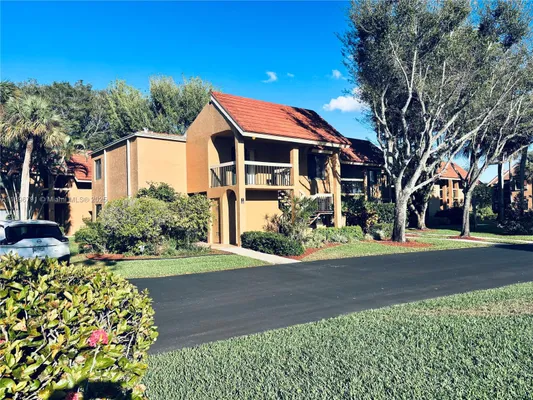 Property Slideshow image 2 of 40 | 11205 green lake dr apt 202, Boynton Beach, FL, 33437