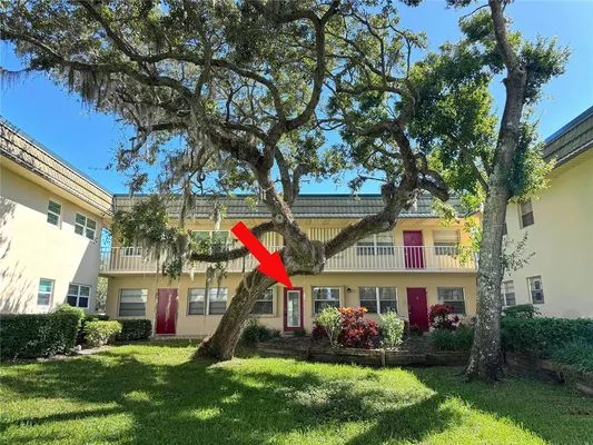 Property Slideshow image 2 of 35 | 11 vista gardens trl apt 104, Vero Beach, FL, 32962