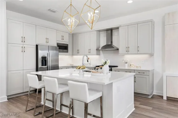 Property Slideshow image 3 of 7 | 2581 kingfisher dr, Naples, FL, 34112