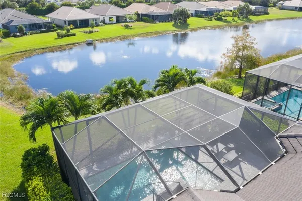 Property Slideshow image 3 of 49 | 2999 willow ridge ct, Fort Myers, FL, 33905