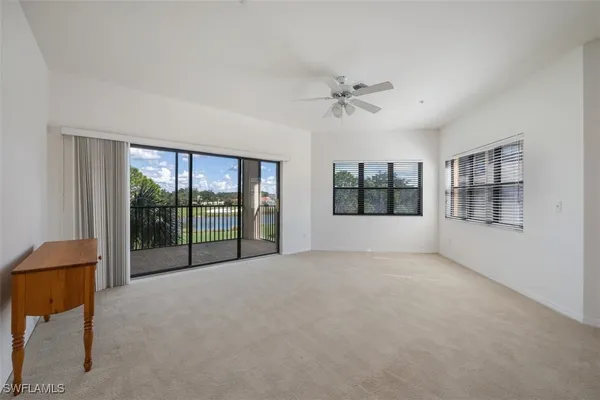 Property Slideshow image 3 of 34 | 200 vintage cir # d304, Naples, FL, 34119