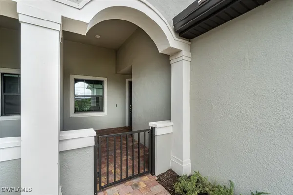 Property Slideshow image 2 of 14 | 12280 canal grande dr, Fort Myers, FL, 33913