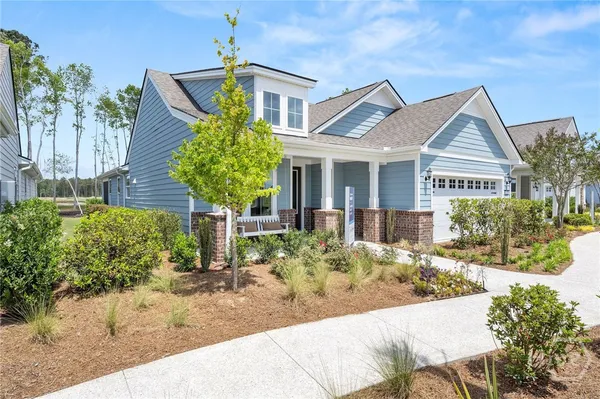 Property Slideshow image 3 of 51 | 323 birch dr, Richmond Hill, GA, 31324