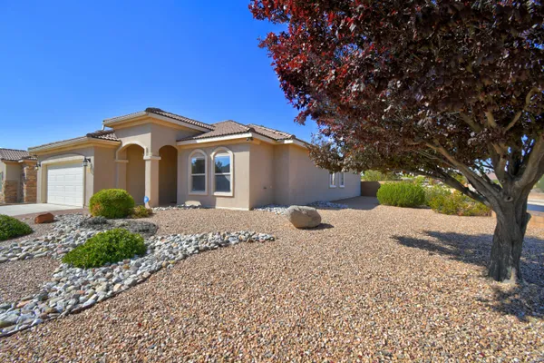 Property Slideshow image 2 of 32 | 901 golden yarrow trl, Bernalillo, NM, 87004