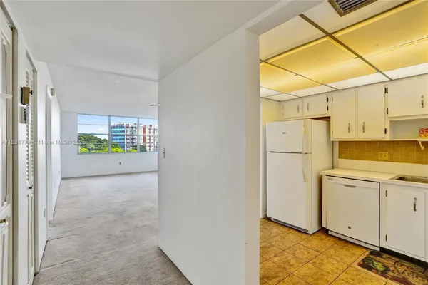 Property Slideshow image 3 of 34 | 1200 saint charles pl 413, Pembroke Pines, FL, 33026