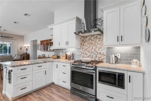 Property Slideshow image 2 of 60 | 2344 n andrea pt, Lecanto, FL, 34461