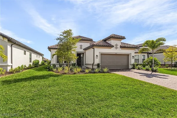 Property Slideshow image 2 of 32 | 11913 noveli ct, Fort Myers, FL, 33913