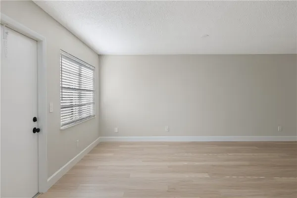 Property Slideshow image 3 of 35 | 18 vista gardens trl 105, Vero Beach, FL, 32962