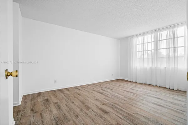 Property Slideshow image 2 of 37 | 8900 washington blvd apt 205, Pembroke Pines, FL, 33025