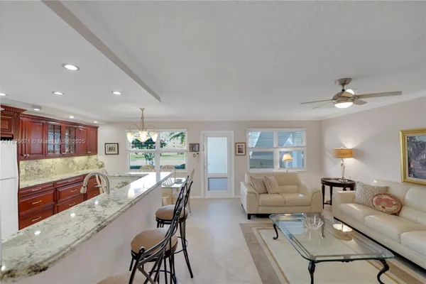 Property Slideshow image 2 of 47 | 115 grantham a # 115, Deerfield Beach, FL, 33442