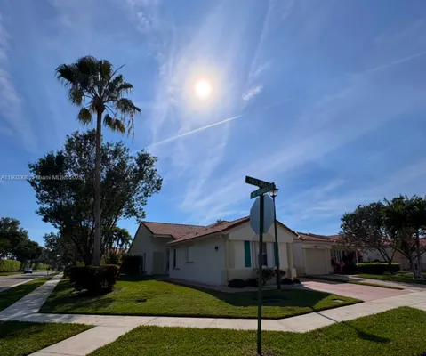 Property Slideshow image 2 of 25 | 6050 heliconia rd # 6050, Delray Beach, FL, 33484