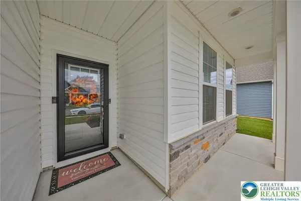 Property Slideshow image 3 of 18 | 8005 august ave, Breinigsville, PA, 18031