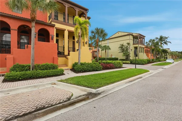 Property Slideshow image 2 of 50 | 11875 izarra way 8712, Fort Myers, FL, 33912