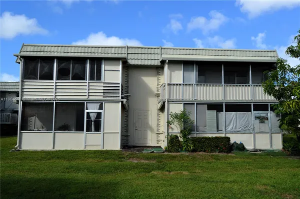 Property Slideshow image 2 of 29 | 251 monaco f, Delray Beach, FL, 33446