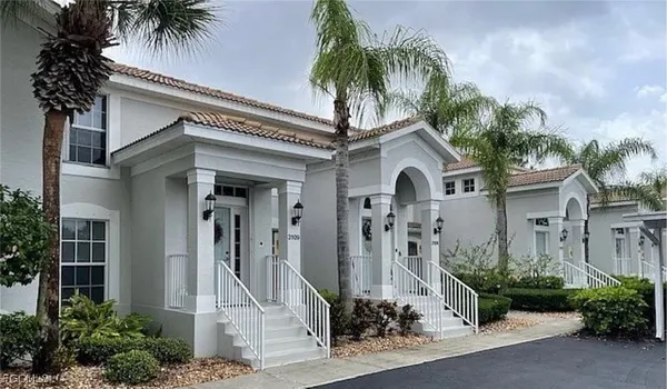 Property Slideshow image 2 of 13 | 9667 hemingway ln 3106, Fort Myers, FL, 33913