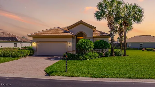 Property Slideshow image 2 of 50 | 3621 lakeview isle ct, Fort Myers, FL, 33905