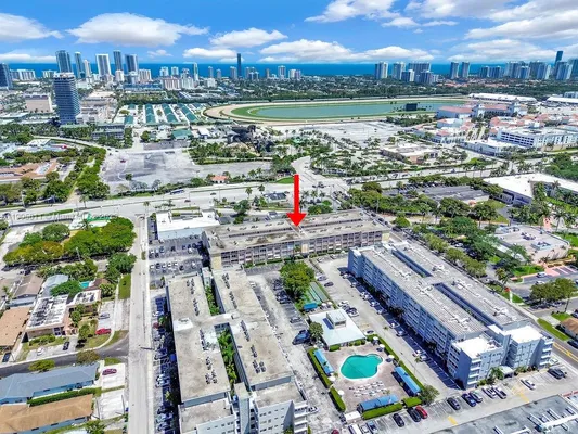 Property Slideshow image 2 of 25 | 410 se 2nd st 223, Hallandale Beach, FL, 33009