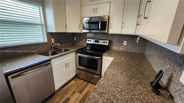 Property Slideshow image 3 of 47 | 756 flanders p # 756, Delray Beach, FL, 33484