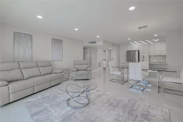 Property Slideshow image 3 of 31 | 4770 nw 21st st 302, Lauderhill, FL, 33313