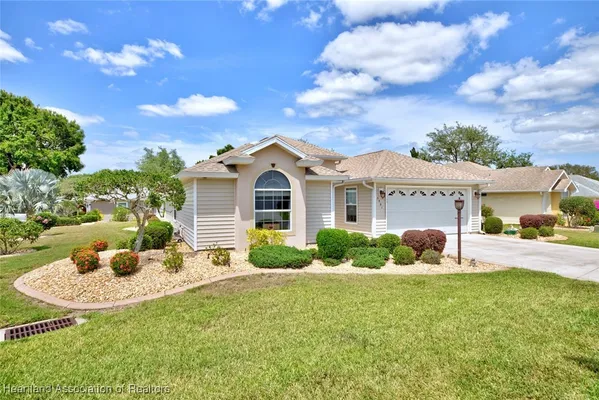 Property Slideshow image 3 of 45 | 3501 e saint andrews dr, Avon Park, FL, 33825