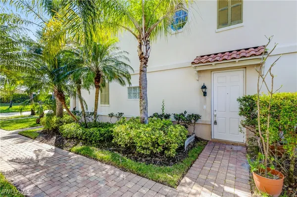 Property Slideshow image 2 of 50 | 28260 villagewalk cir, Bonita Springs, FL, 34135