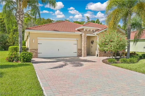 Property Slideshow image 2 of 43 | 3149 apple blossom dr, Alva, FL, 33920
