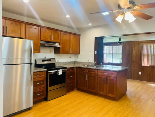 Property Slideshow image 3 of 19 | 4804 nw 50th ct, Tamarac, FL, 33319