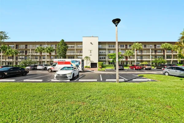 Property Slideshow image 2 of 26 | 13255 sw 9th ct 211g, Pembroke Pines, FL, 33027