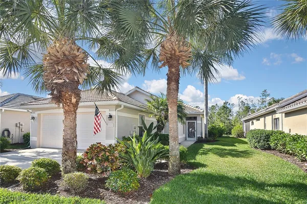 Property Slideshow image 2 of 50 | 8156 woodridge pointe dr, Fort Myers, FL, 33912