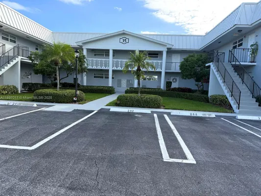 Property Slideshow image 2 of 29 | 35 colonial club dr apt 203, Boynton Beach, FL, 33435