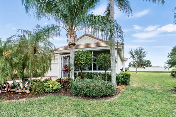 Property Slideshow image 2 of 39 | 15364 yellow wood dr, Alva, FL, 33920