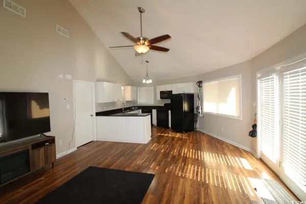 Property Slideshow image 3 of 31 | 512 tree top ln, Myrtle Beach, SC, 29588