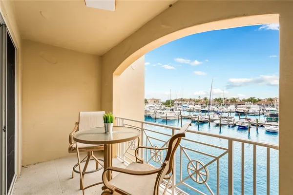 Property Slideshow image 2 of 36 | 5520 n harbor village dr apt 204, Vero Beach, FL, 32967