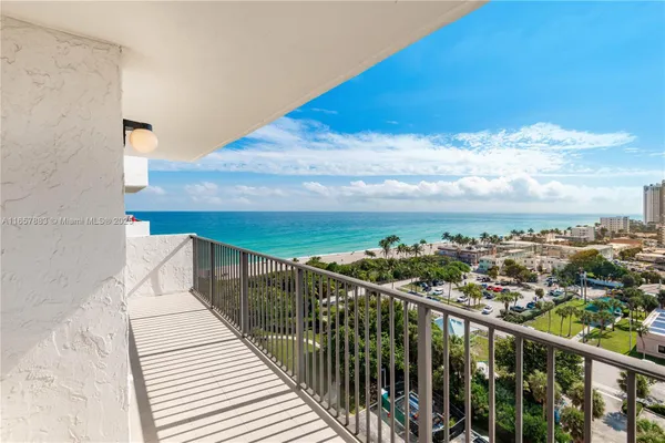 Property Slideshow image 2 of 77 | 1201 s ocean dr 1206s, Hollywood, FL, 33019