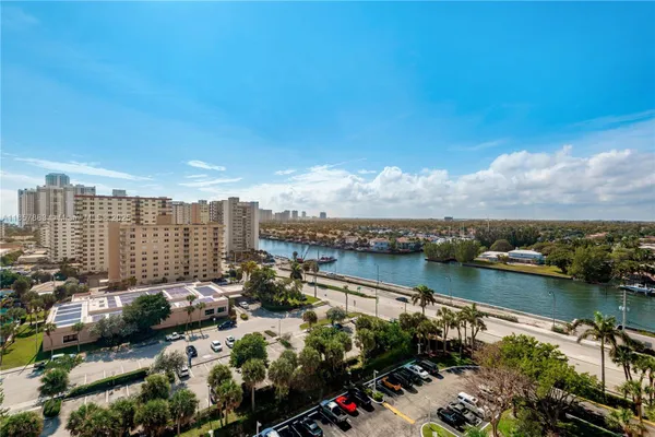 Property Slideshow image 3 of 77 | 1201 s ocean dr 1206s, Hollywood, FL, 33019