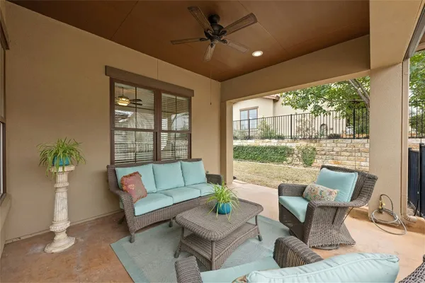 Property Slideshow image 3 of 31 | 204 delfino cir 42, Lakeway, TX, 78734