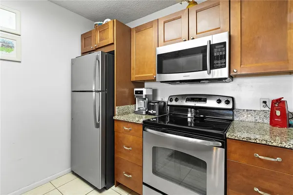 Property Slideshow image 2 of 35 | 41 plantation dr 105, Vero Beach, FL, 32966