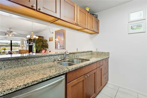 Property Slideshow image 3 of 35 | 41 plantation dr 105, Vero Beach, FL, 32966